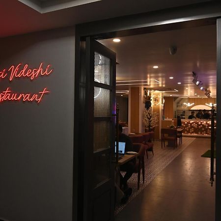 Kp Hotels Begusarai Buitenkant foto