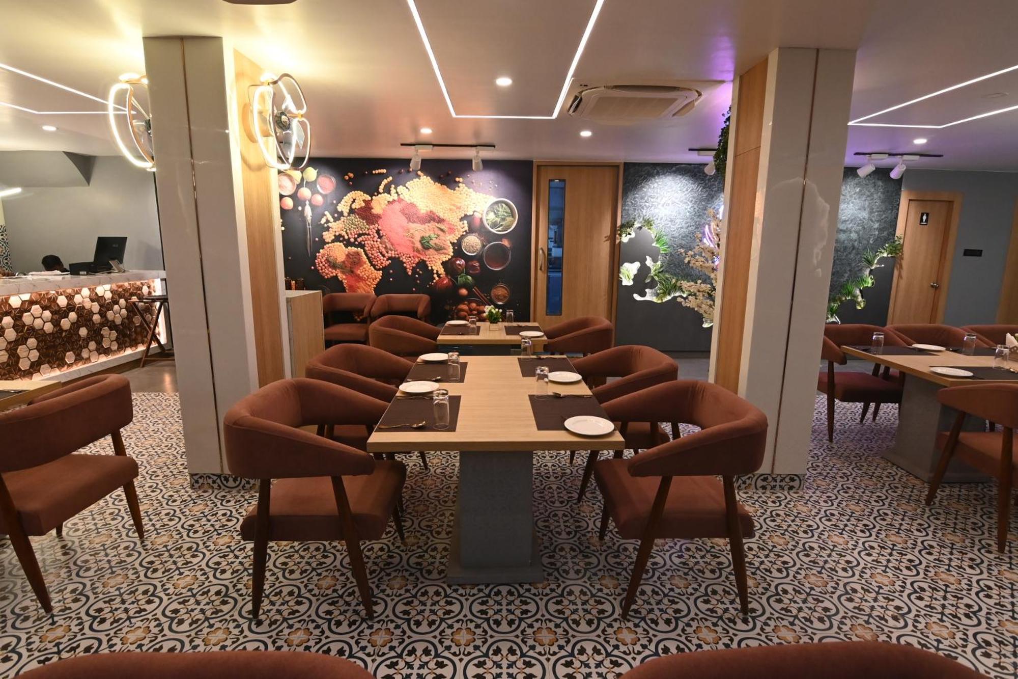 Kp Hotels Begusarai Buitenkant foto